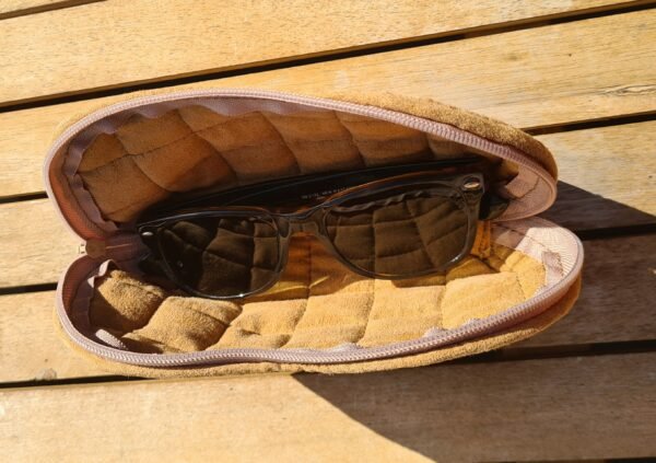 Etui à Lunettes couleur " moutarde" – Image 3