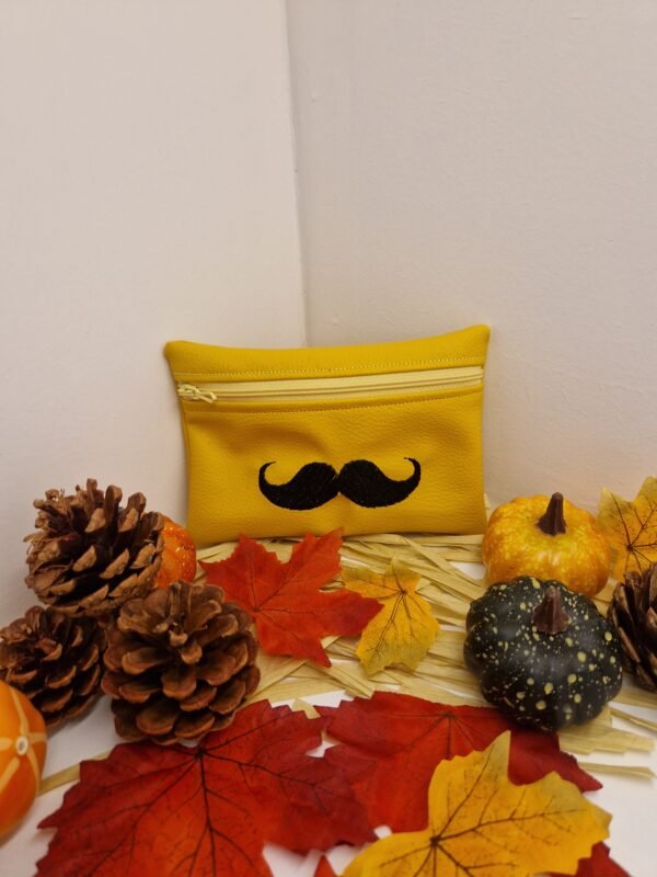 Trousse plate " MOUSTACHE" – Image 4