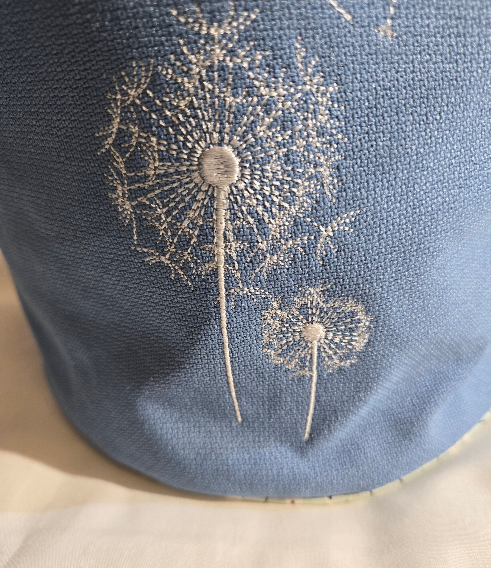 Vanity ronde brodée – Image 5