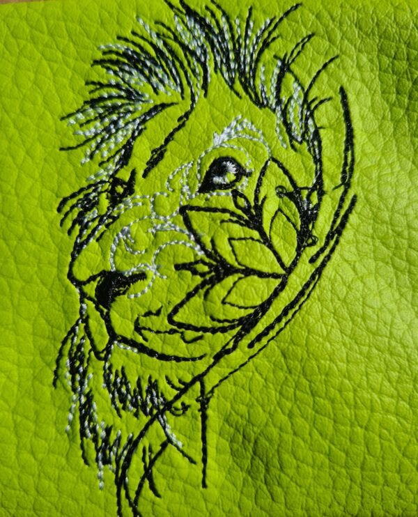 Etui à lunettes "Lionne et fleur"" – Image 2