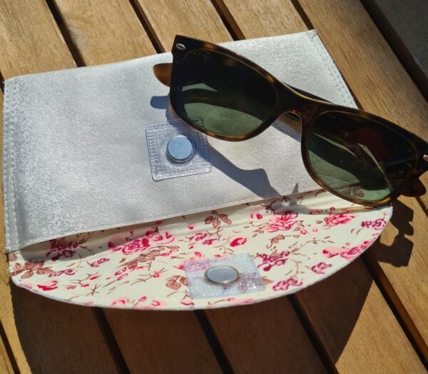 Etui à lunettes "lunettes rouge" – Image 2