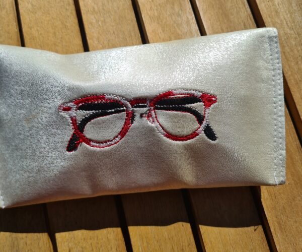 Etui à lunettes "lunettes rouge" – Image 4