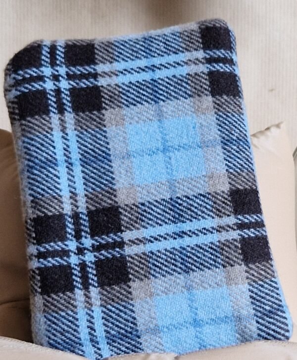 Trousse plate" Carreaux bleu et marron" – Image 4