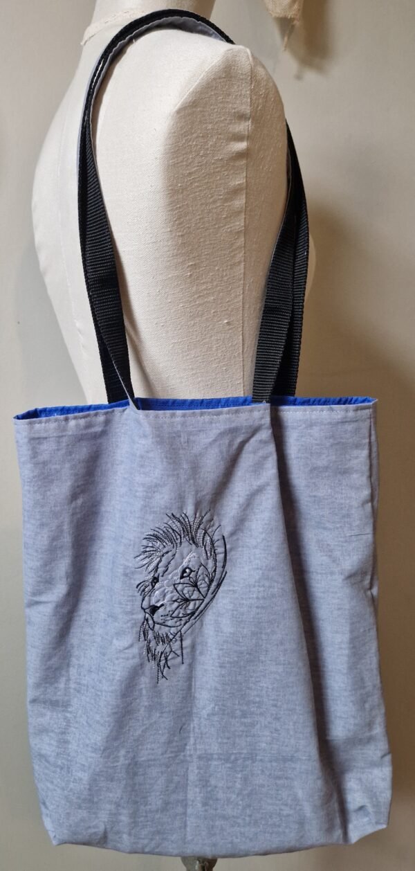 Tote bag broderie "Lionne"