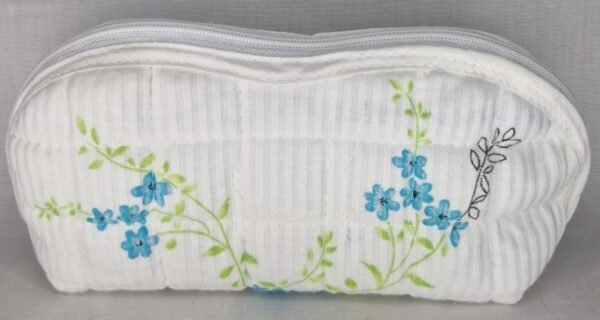 Étui à lunettes " Fleurs bleues " – Image 2