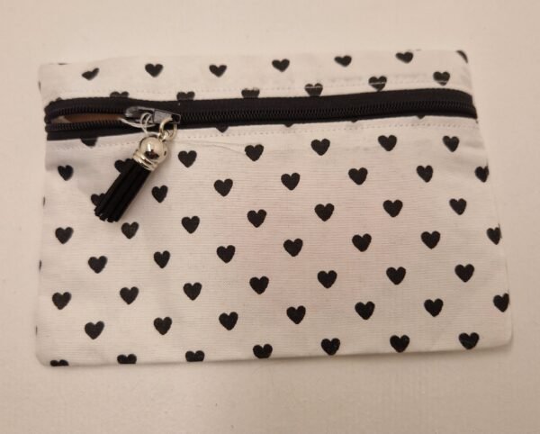 Trousse plate  motif cœur